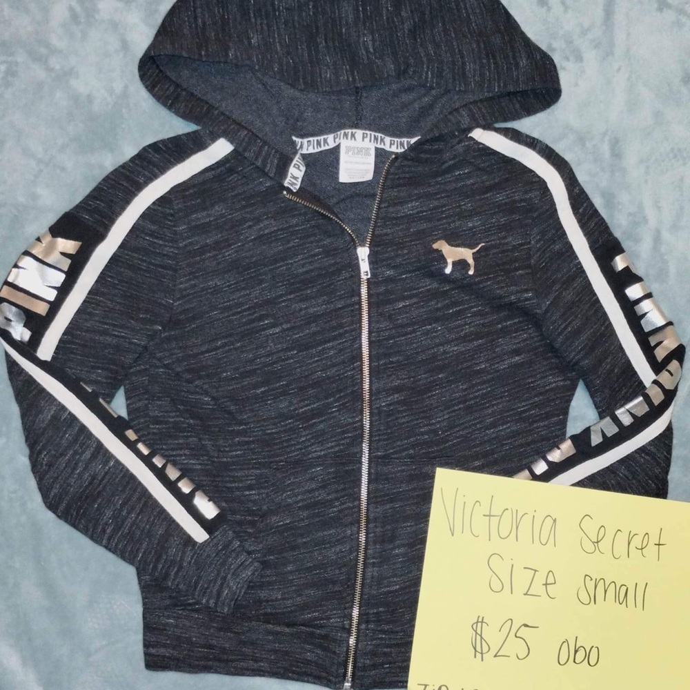Vs zip up